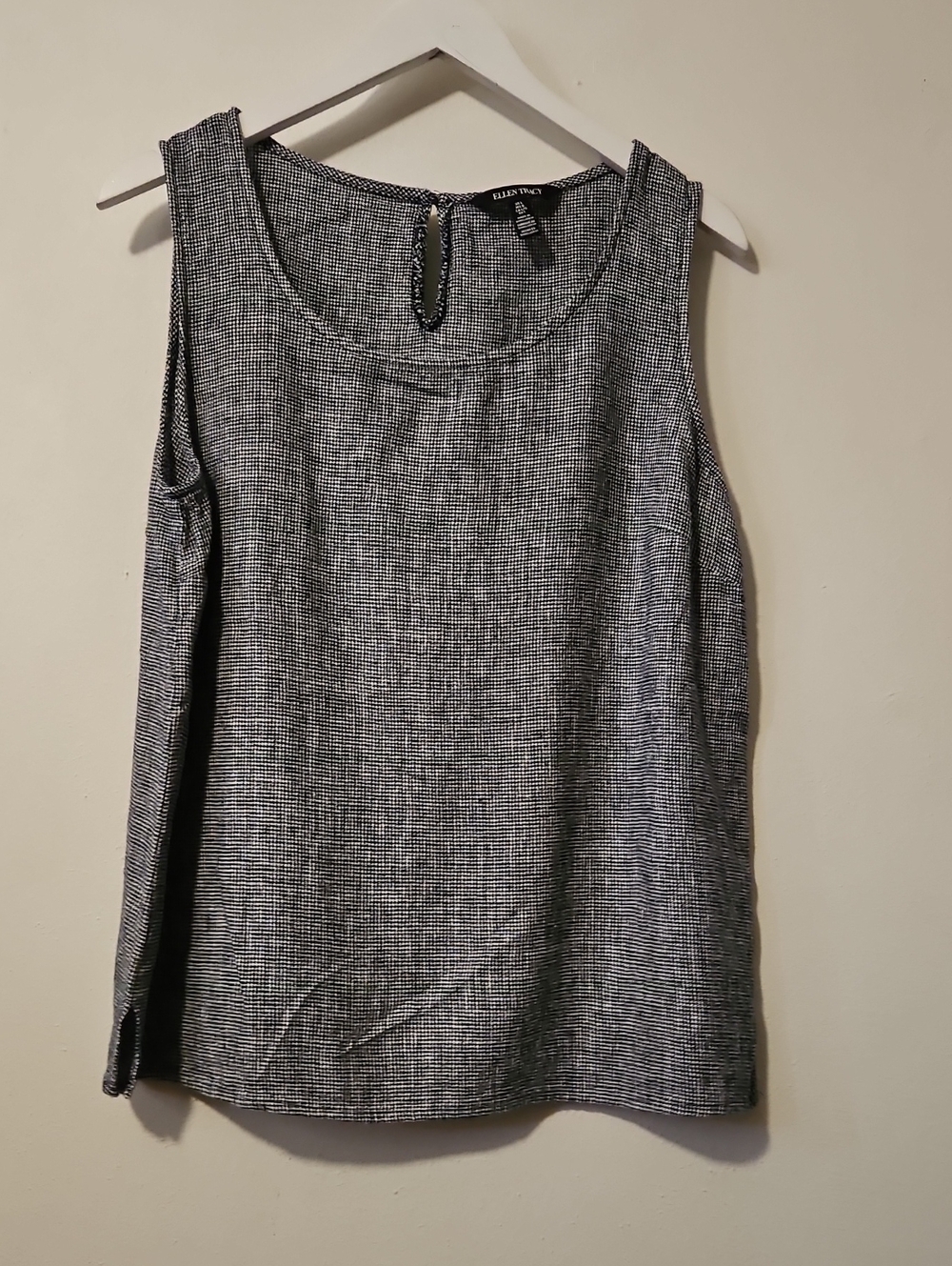 Ellen Tracy Black and White Textured Sleeveless Shell